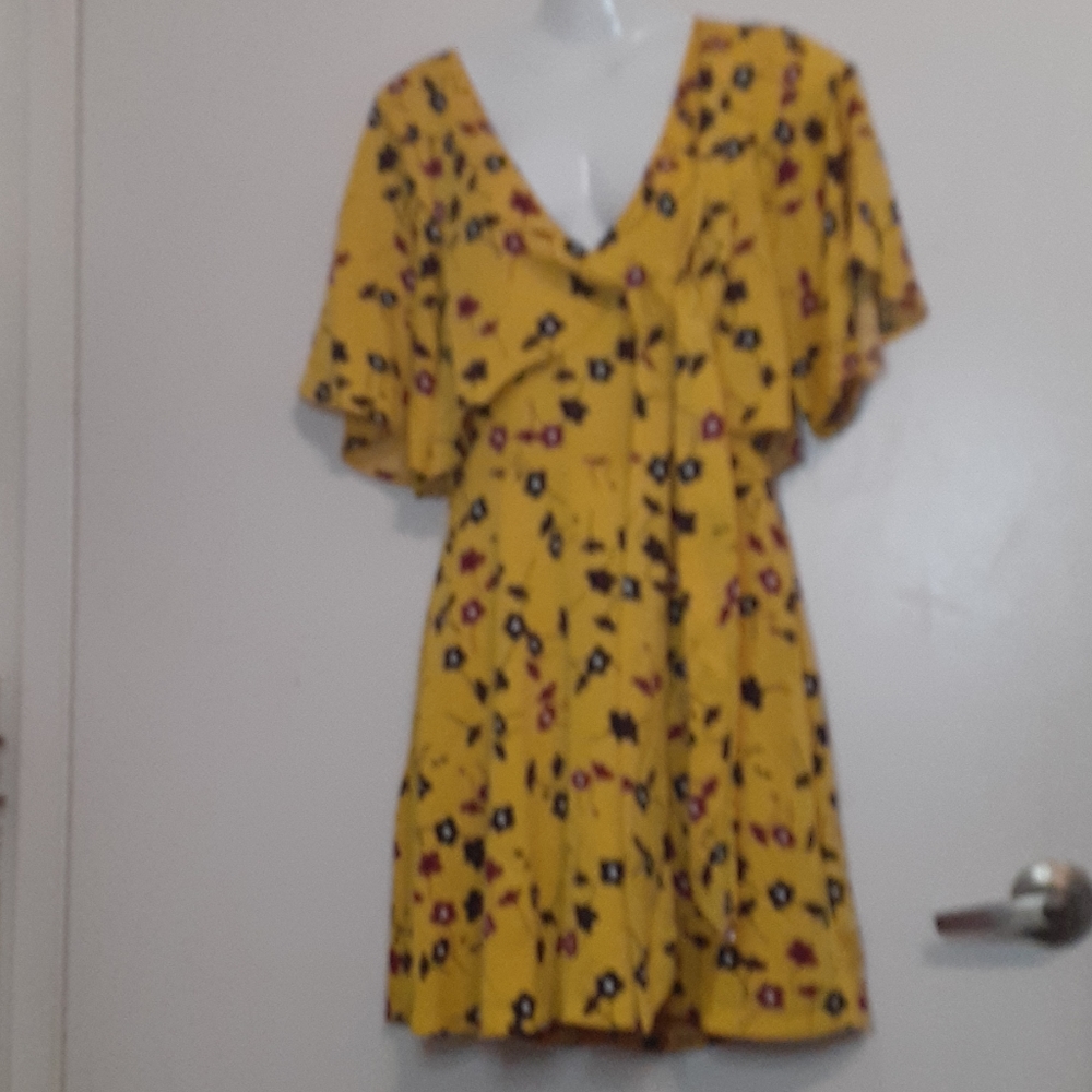 BCBGENERATION NWT SZ small